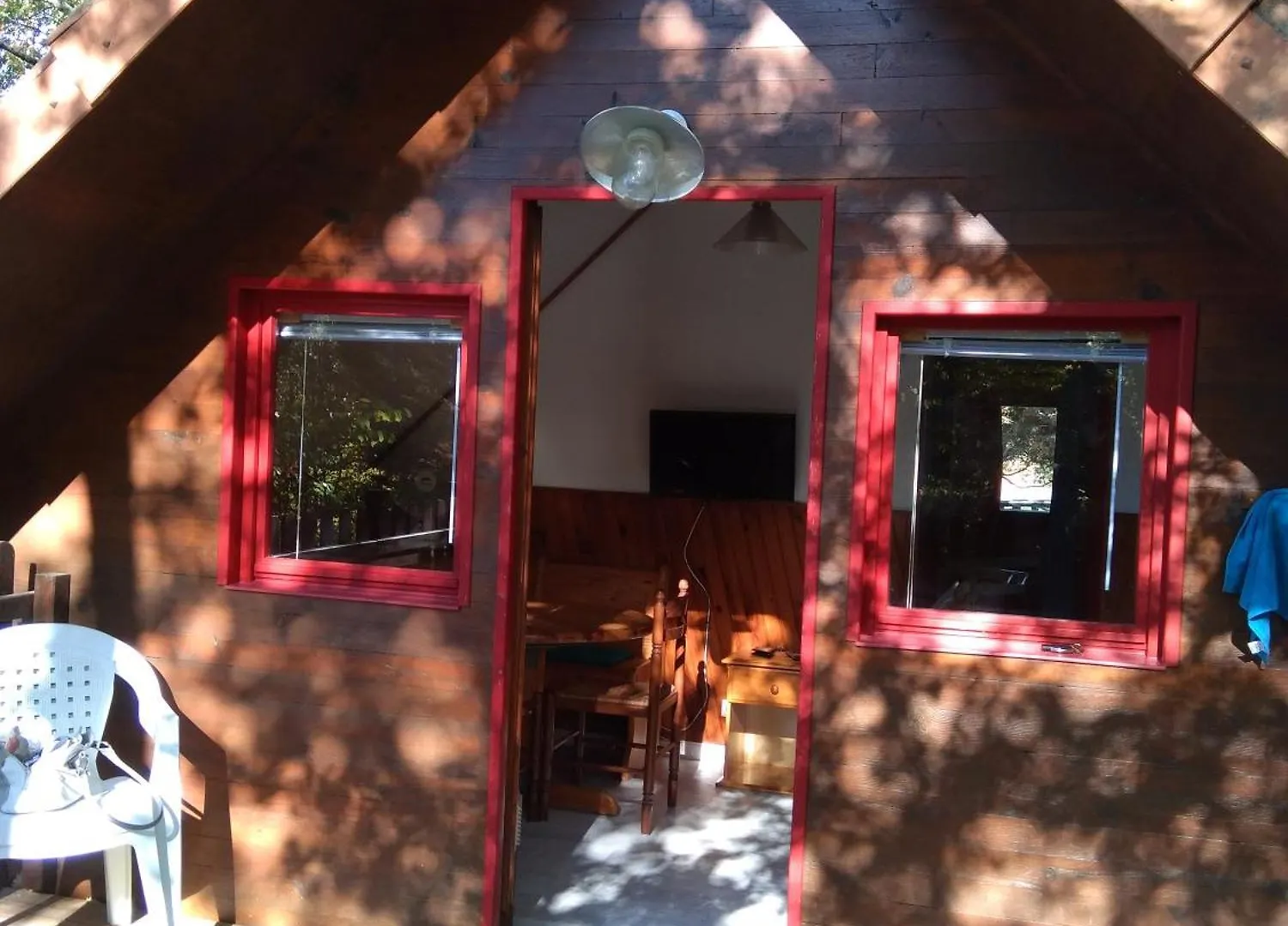 Chalet Dans Camping A Camon