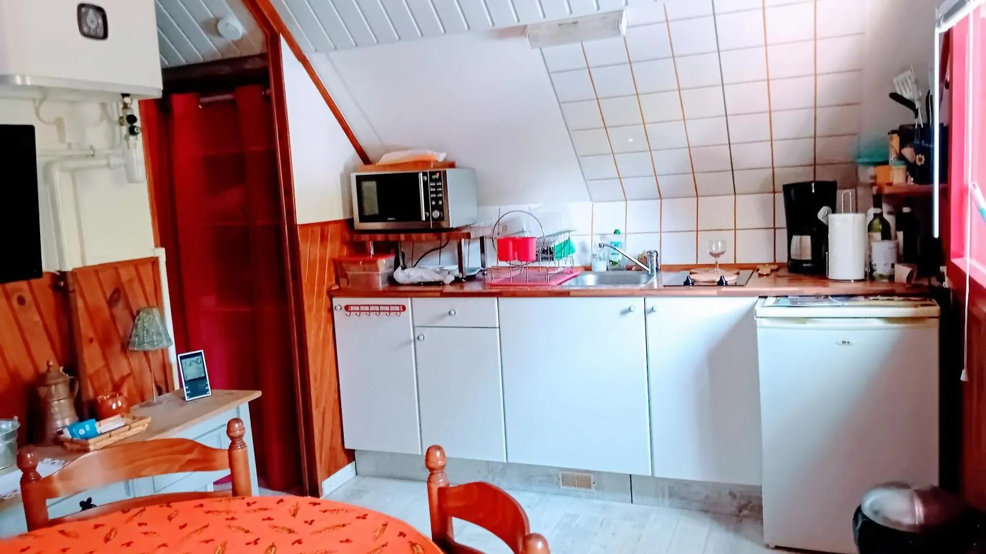 Chalet Dans Camping A Camon